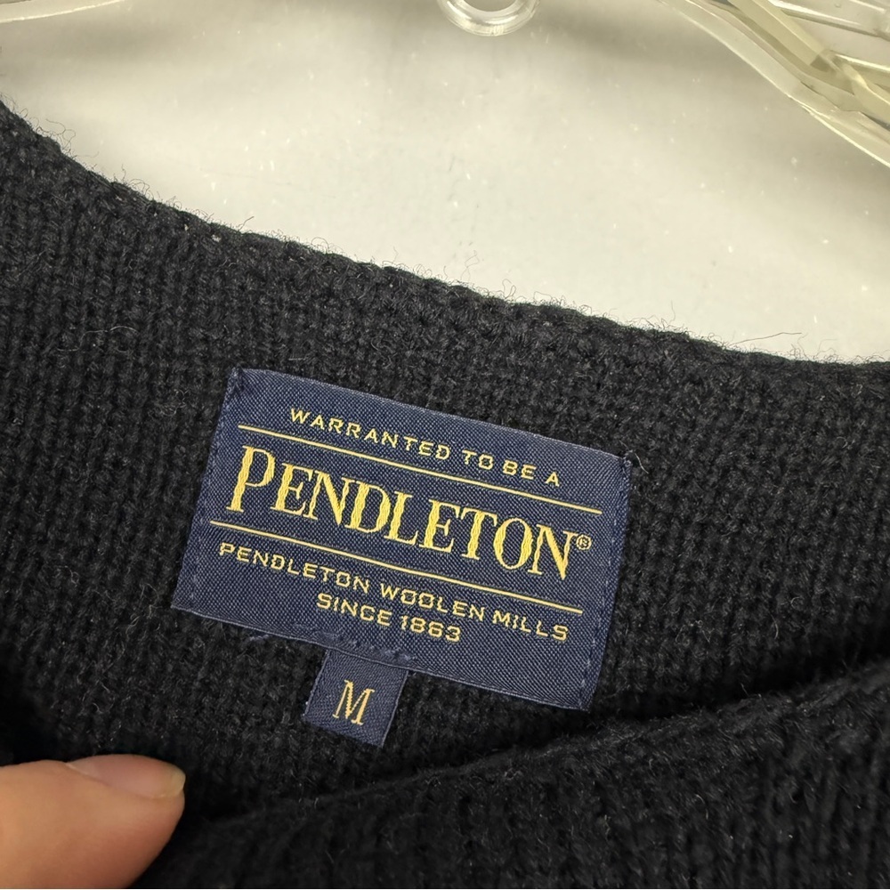 Pendleton Wide Neck Wool Pullover Graphic Sweater - Picture 3 of 4
